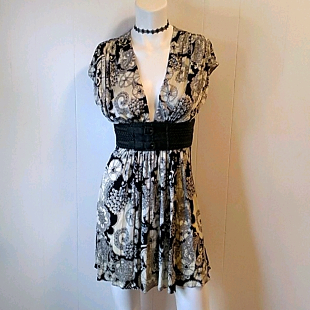 SKY Silk Dress.. Black & White. Large
